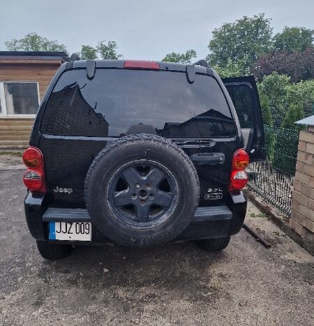
								Jeep Liberty 2002  3,7L Visureigis full									