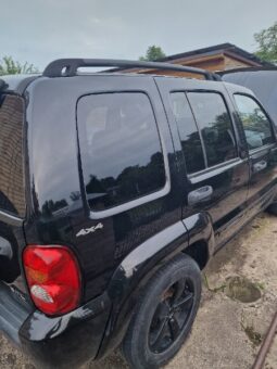 
										Jeep Liberty 2002  3,7L Visureigis full									