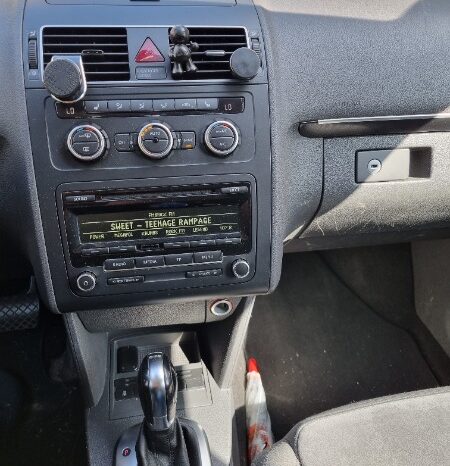 
								Volkswagen Touran 2012  2,0L multipurpose-passenger vehicle (mpv) full									