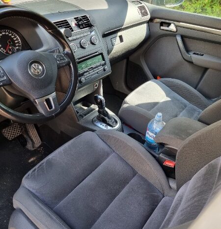 
								Volkswagen Touran 2012  2,0L multipurpose-passenger vehicle (mpv) full									