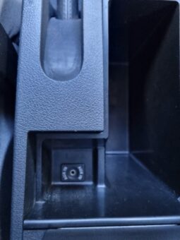
										Volkswagen Touran 2012  2,0L multipurpose-passenger vehicle (mpv) full									
