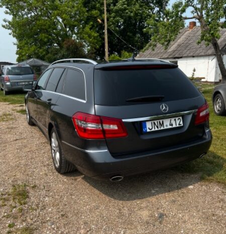 
								Mercedes-Benz E350 2010  3,0L Kita full									