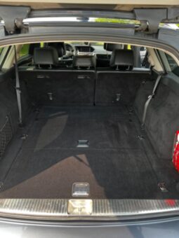 
										Mercedes-Benz E350 2010  3,0L Kita full									