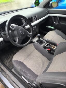 
										Opel Vectra 2005  1,9L Universalas full									