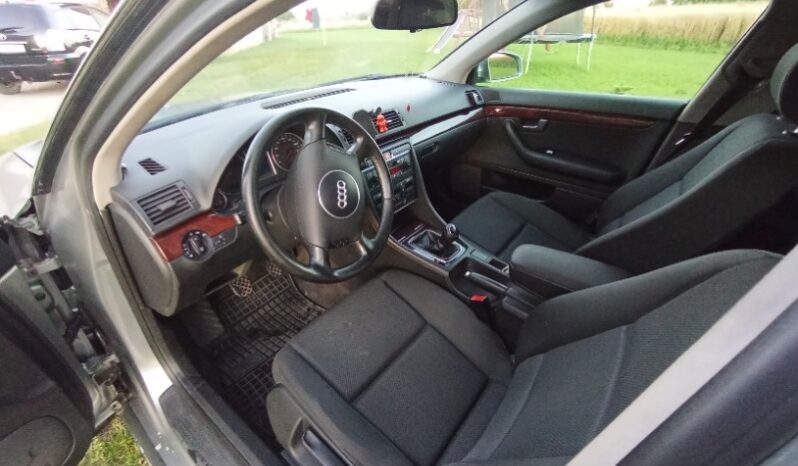 
								Audi A4 2004  1,9L Sedanas full									