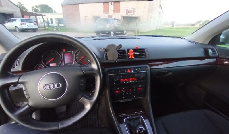 
								Audi A4 2004  1,9L Sedanas full									