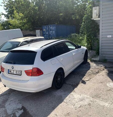 
								BMW 318 2011  1,8L Universalas full									