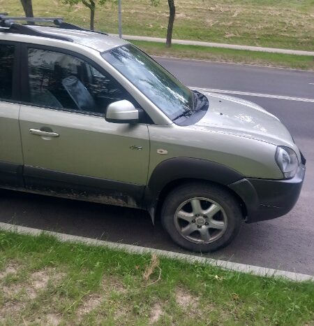 
								Hyundai Tucson 2005  2,0L Visureigis full									