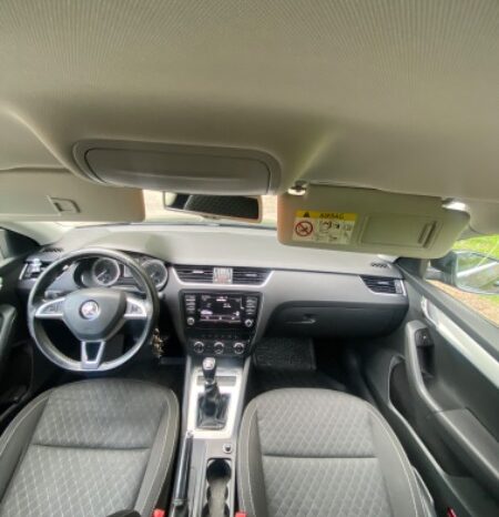 
								Skoda Octavia 2015  1,6L Universalas full									