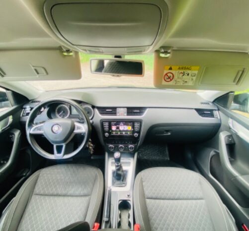 
								Skoda Octavia 2015  1,6L Universalas full									