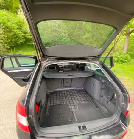 
								Skoda Octavia 2015  1,6L Universalas full									