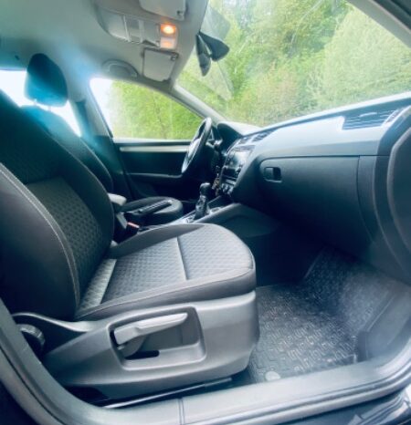 
								Skoda Octavia 2015  1,6L Universalas full									