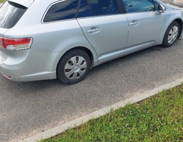 
								Toyota Avensis 2011  2,0L Universalas full									